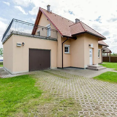 House Dom Zastan By Renters Semesterbostad