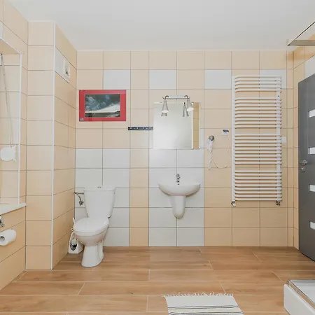 House Dom Zastan By Renters Semesterbostad Międzywodzie
